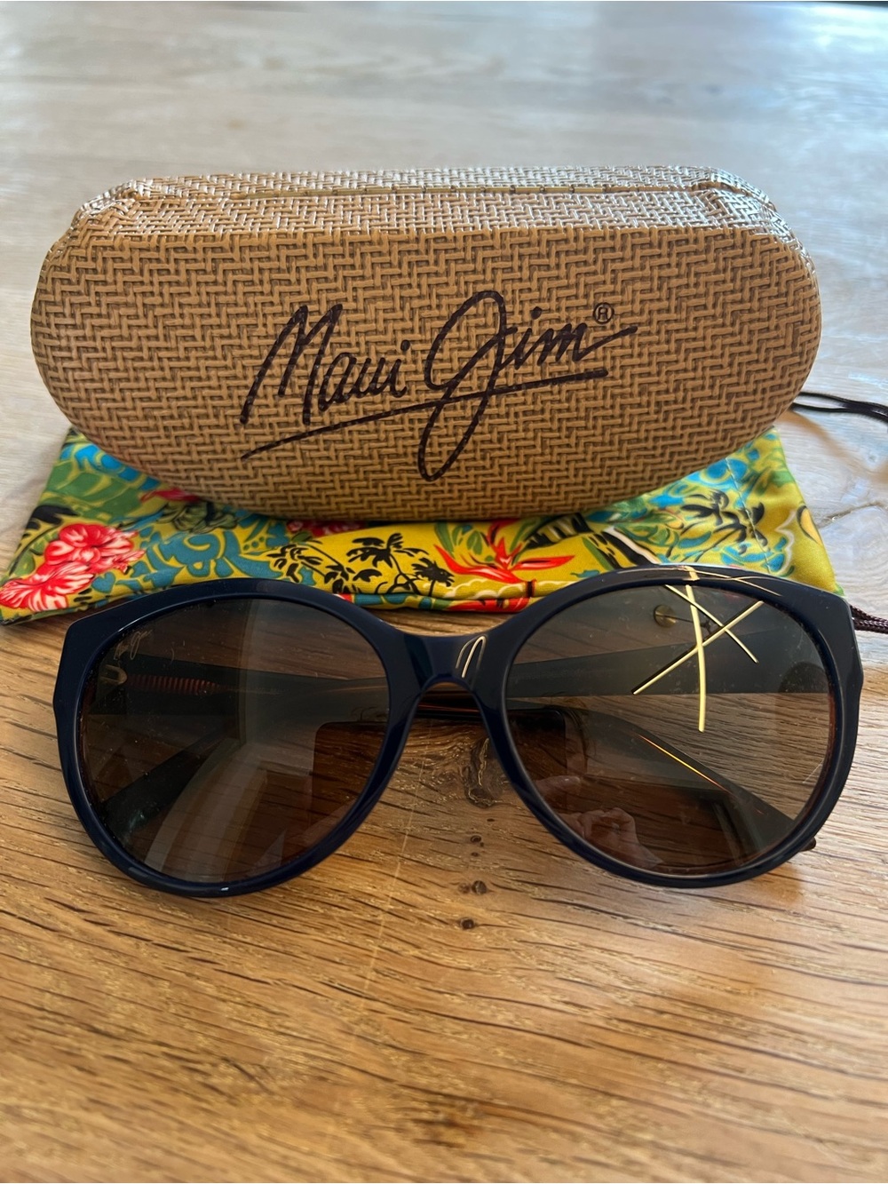 Maui Jim Navy Blue Tortoise Polarized Sunglasses Brown Lenses + Case